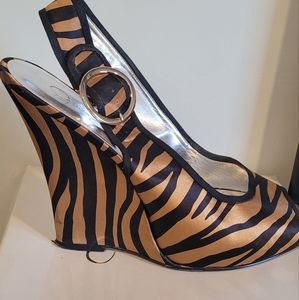 Jessica Simpson, tan and black sling back wedges, size 11